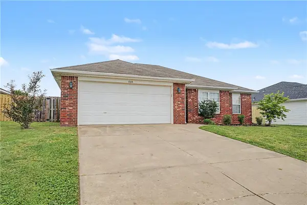 6608 Springwood Street, Bentonville, AR 72713