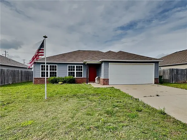 1550 Scotland Drive, Centerton, AR 72719