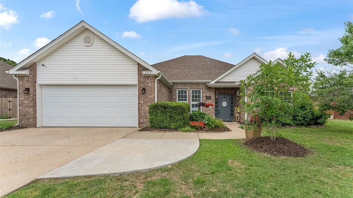 1207 SW Willow Bend Avenue, Bentonville, AR 72713 - #1