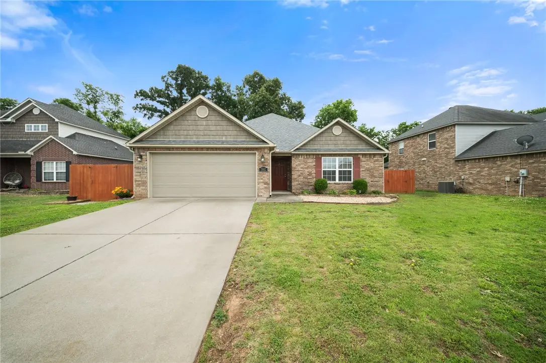 1502 W Kelley Drive, Rogers, AR 72756 - #1
