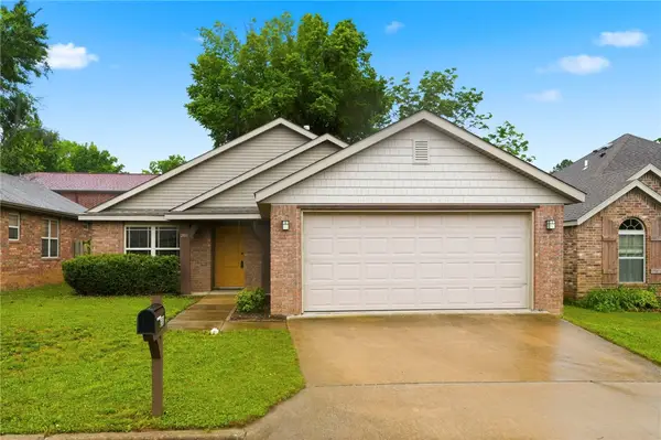281 E Madrid Street, Fayetteville, AR 72703