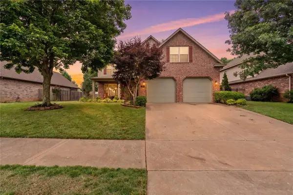 4299 W Morning Mist Drive, Fayetteville, AR 72704