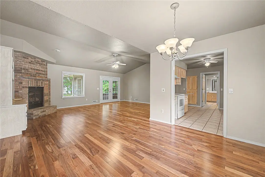 7 Shanklin Drive, Bella Vista, AR 72715 - #1