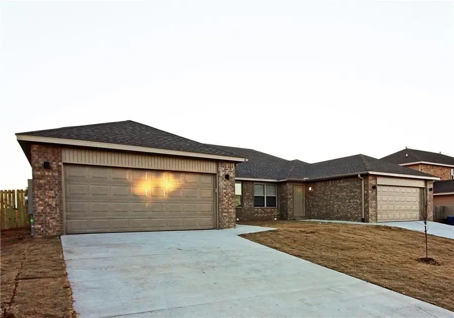5003 SW Fieldstone Boulevard #1&2, Bentonville, AR 72712 - #2
