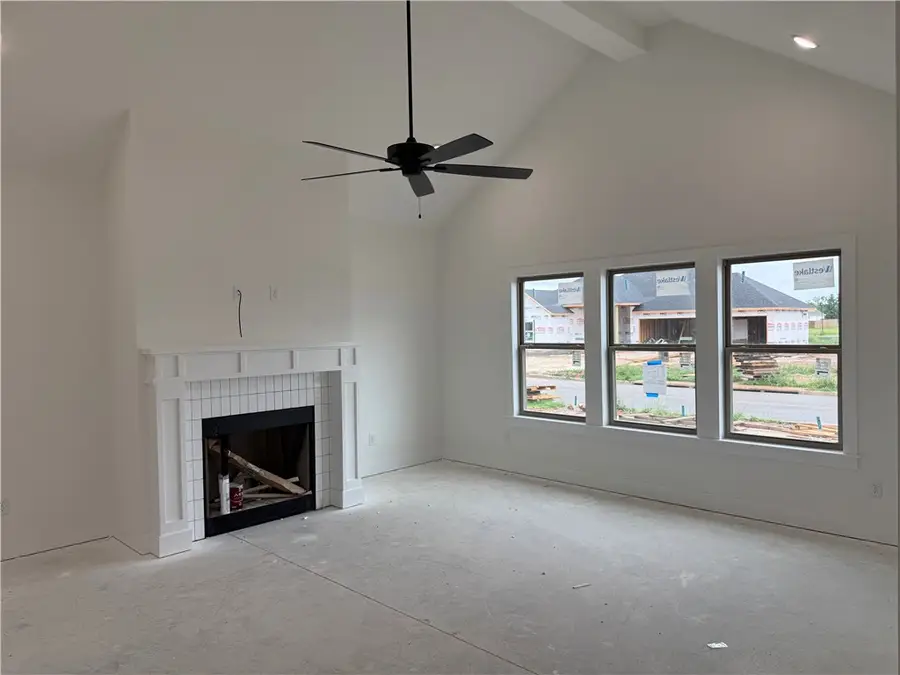 197 W Gilpin Street, Farmington, AR 72730 - #2