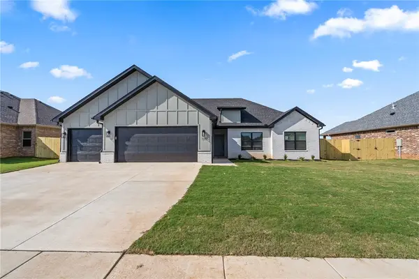165 N Box Turtle Avenue, Farmington, AR 72730
