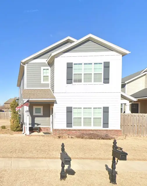 1727 W Whitney Lane, Rogers, AR 72758