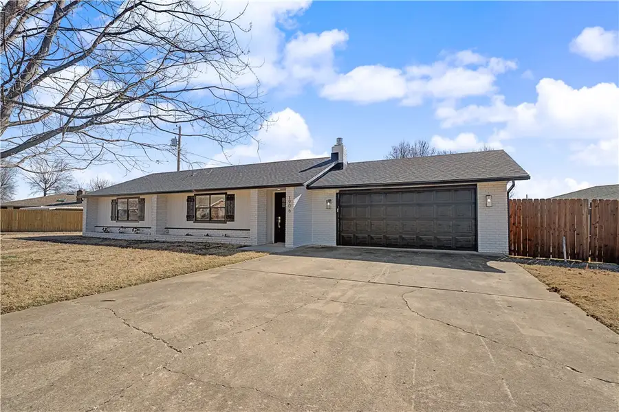 1906 SE Taylor Street, Bentonville, AR 72712 - #2