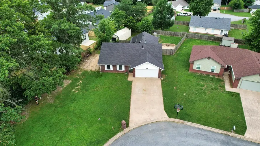 669 Sarah Place, Centerton, AR 72719 - #3