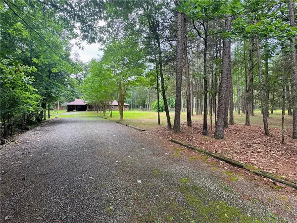 715 Dug Road, Russellville, AR 72802