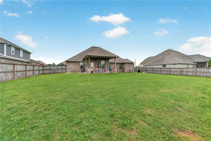 1603 Higgins Street, Pea Ridge, AR 72751 - #3