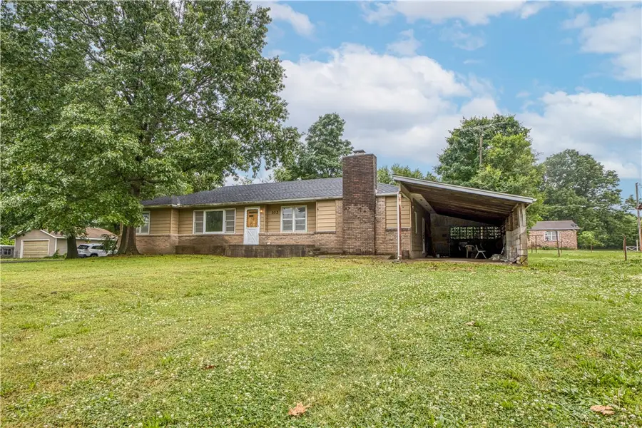 102 W Garner Street, Goodman, MO 64843 - #3