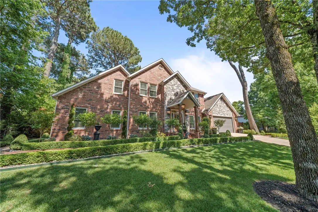 906 N Pembroke Road, Fayetteville, AR 72701 - #1
