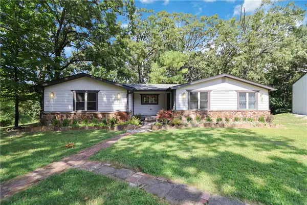 3620 W Dinsmore Trail, Fayetteville, AR 72704