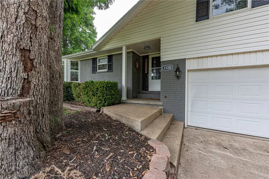 3320 N Wagner Road, Fayetteville, AR 72704 - #3