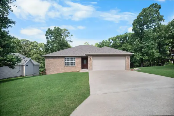 6 Saint Agnes Lane, Bella Vista, AR 72714