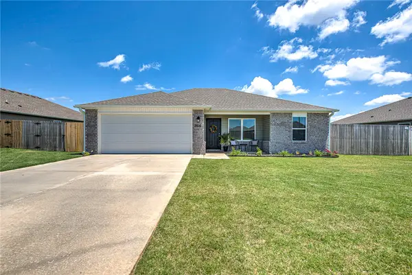 2816 Gorman Street, Pea Ridge, AR 72751