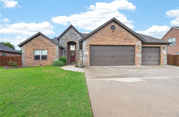 307 Pebble Beach Drive, Cave Springs, AR 72718