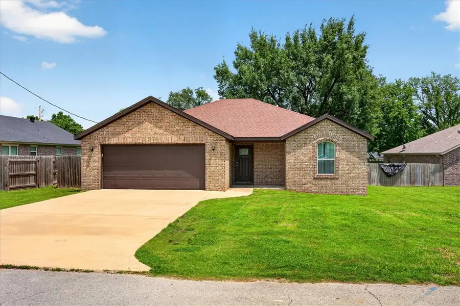 500 SW 6th Avenue, Gravette, AR 72736 - #2