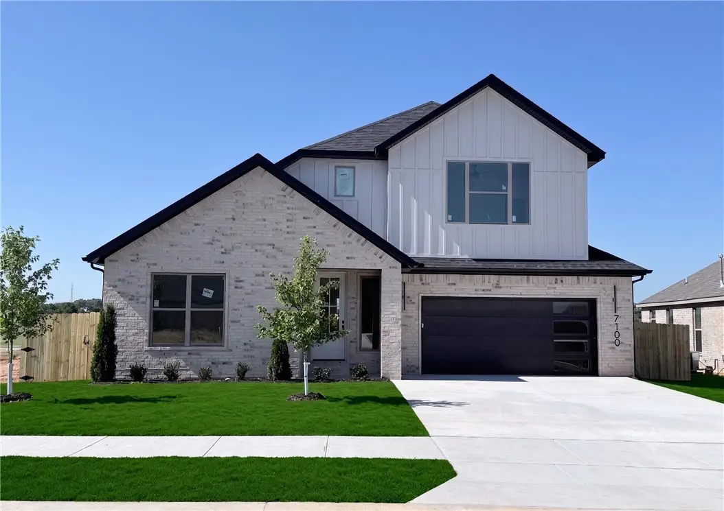 7100 SW Orange Avenue, Bentonville, AR 72713 - #1