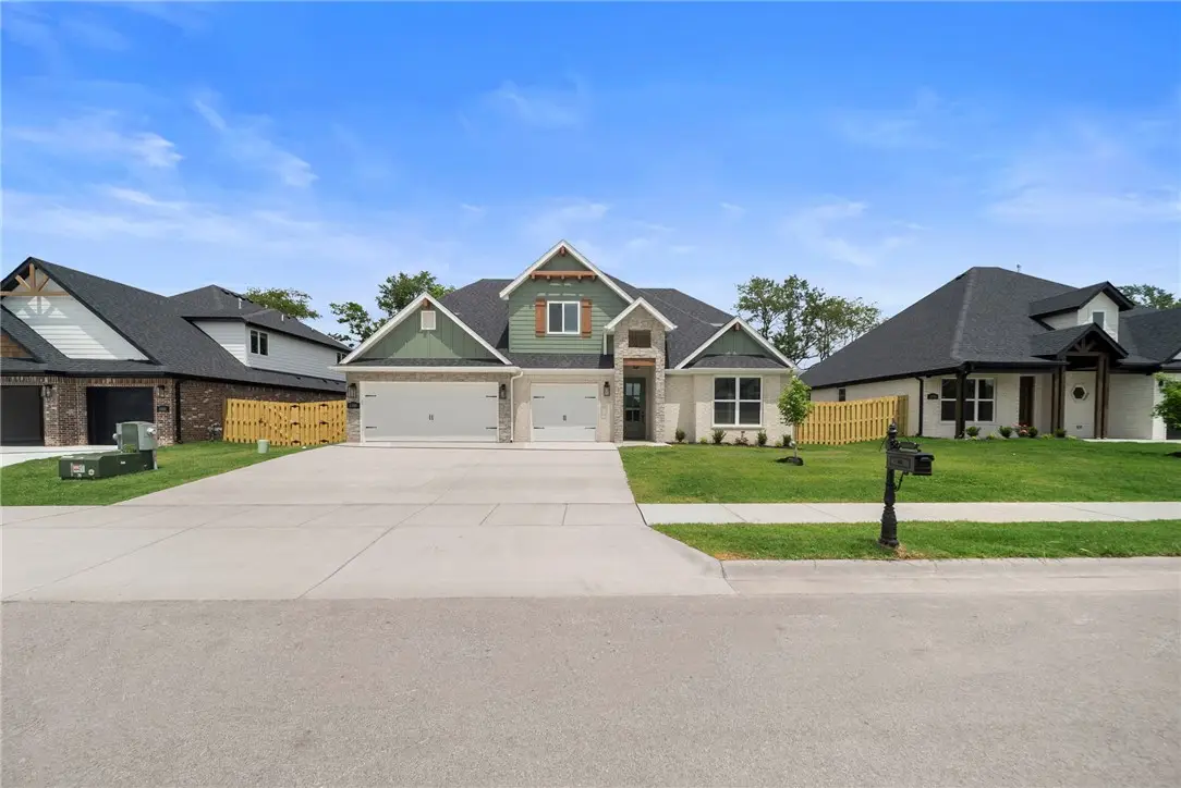 1340 Josephine Drive, Centerton, AR 72719 - #1