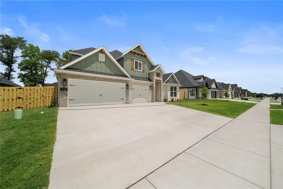 1340 Josephine Drive, Centerton, AR 72719 - #2