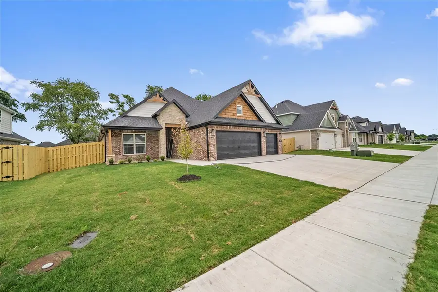 1400 Josephine Drive, Centerton, AR 72719 - #3