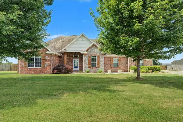 10871 Windswept Way, Farmington, AR 72730