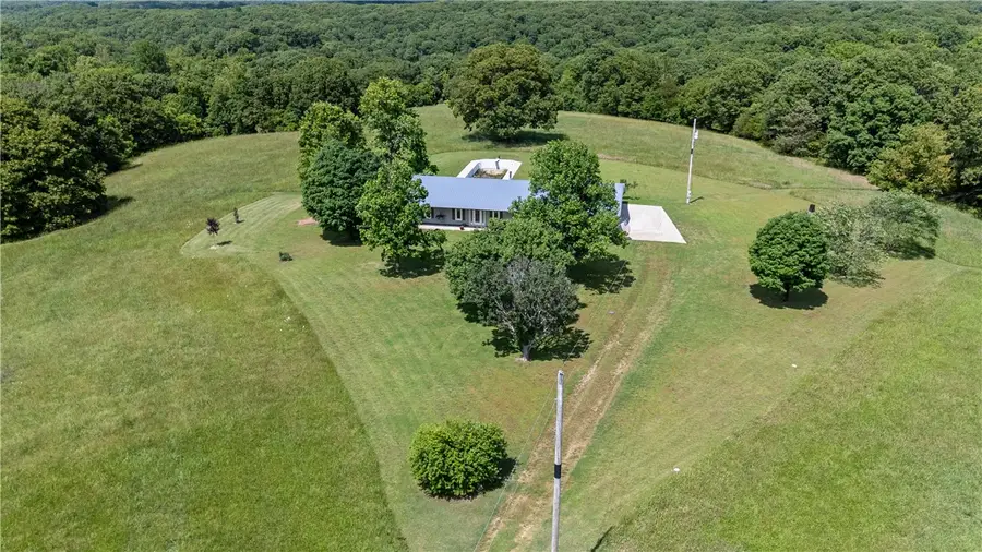2170 State Highway 90, Washburn, MO 65772 - #2