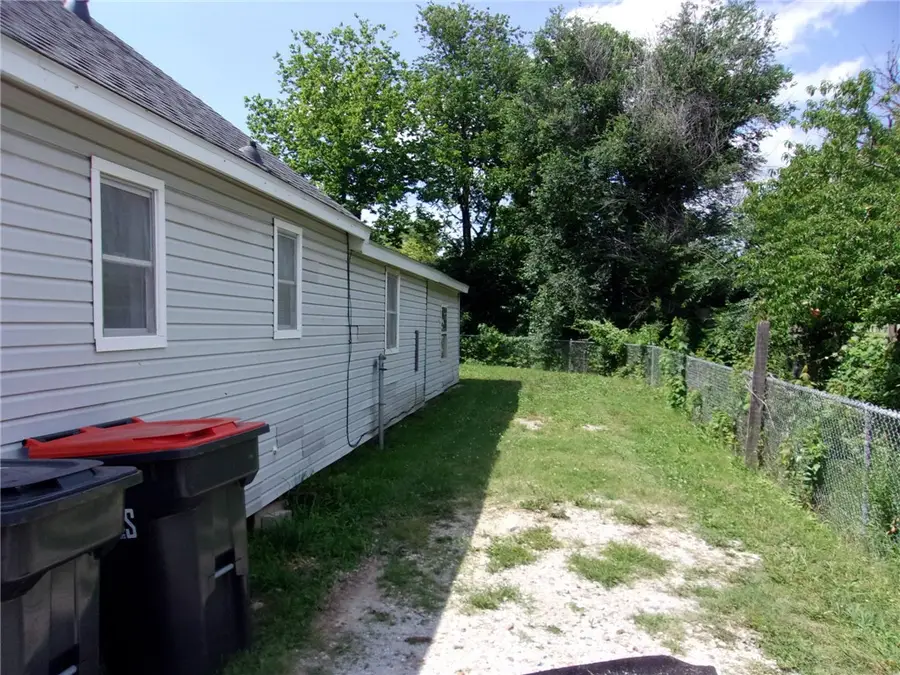 606 Huckleberry Lane, Springdale, AR 72764 - #3
