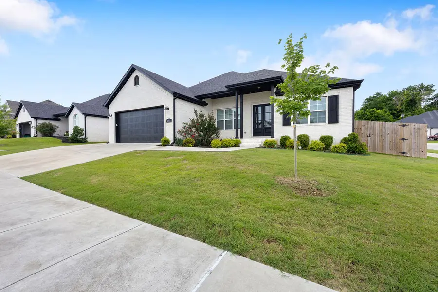 2881 E Bitterroot Street, Fayetteville, AR 72701 - #2