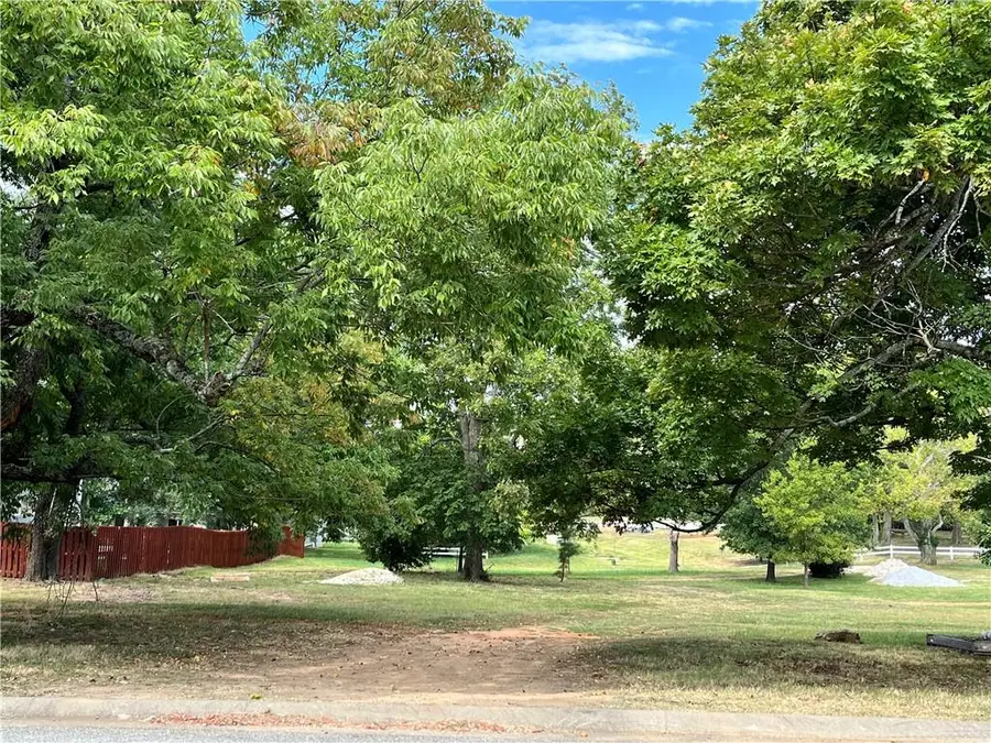 1327 N Woolsey Avenue, Fayetteville, AR 72703 - #2