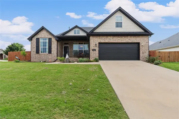 4846 W Townbridge Drive, Fayetteville, AR 72704