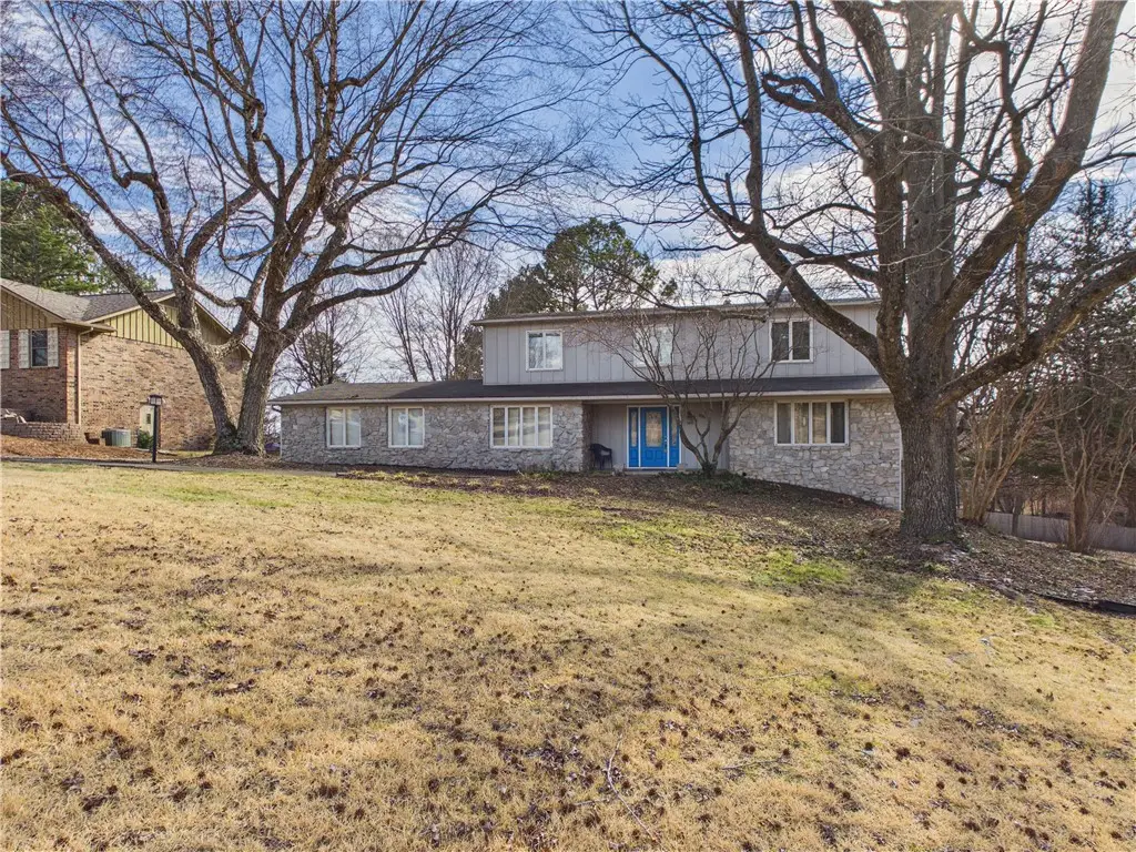 1006 W Sherman Avenue, Harrison, AR 72601 - #1