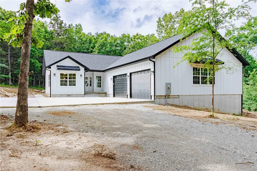 201 Cardinal Terrace, Bull Shoals, AR 72619 - #2
