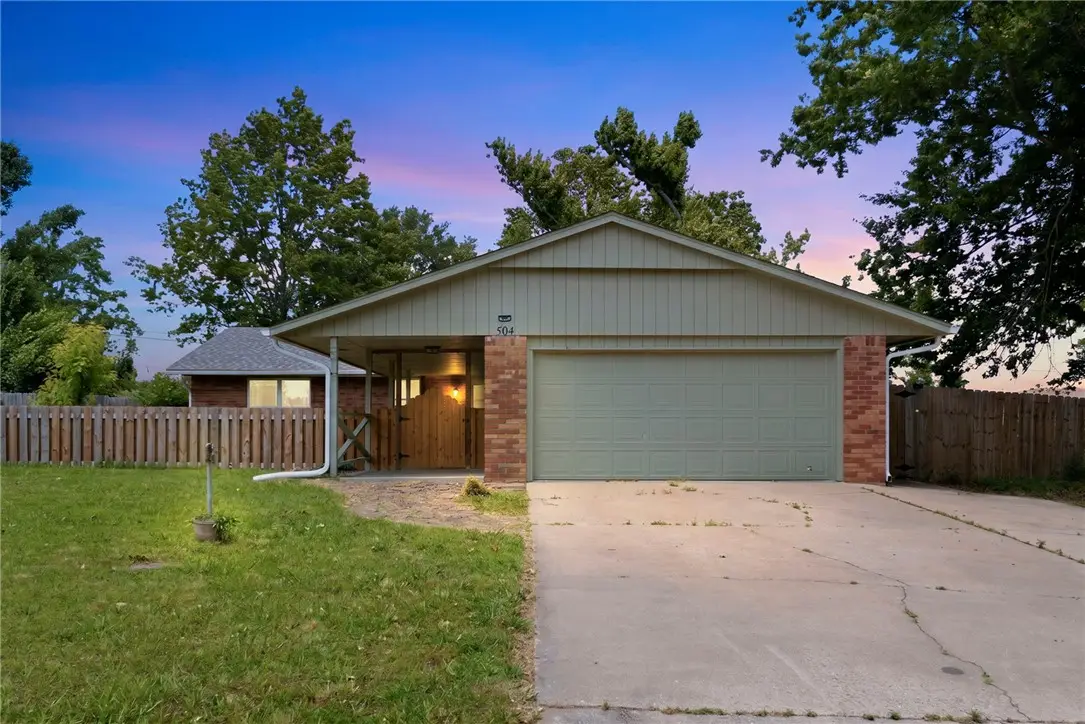 504 S 11th Place, Rogers, AR 72756 - #1
