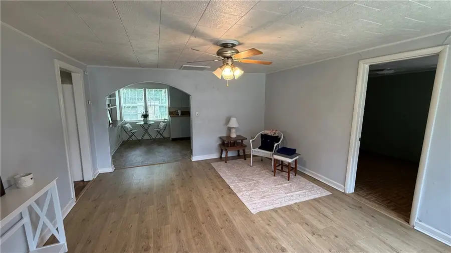 408 Center Avenue, Harrison, AR 72601 - #3