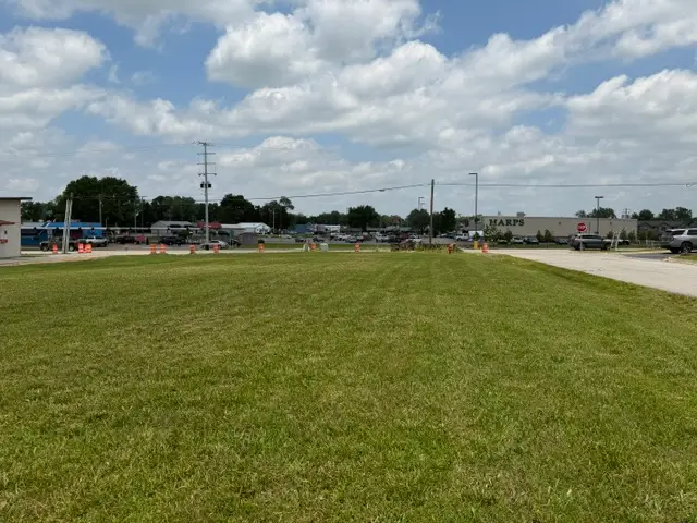 E 3rd Street, Gentry, AR 72734 - #1
