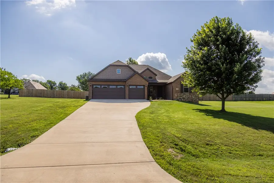 14908 Tikaani Drive, Siloam Springs, AR 72761 - #3