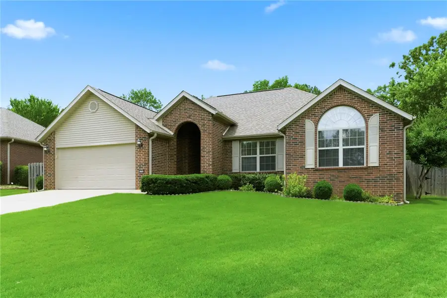 2764 N Ashbrook Drive, Fayetteville, AR 72703 - #3