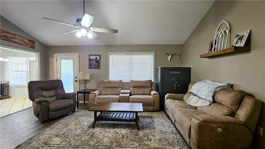 123 Ashbrook Lane, Russellville, AR 72802 - #3