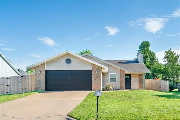 2709 W Beech Street, Rogers, AR 72756