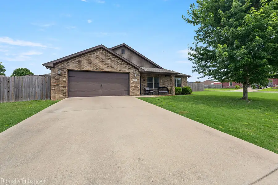 1401 Arkansas Lane, Prairie Grove, AR 72753 - #3