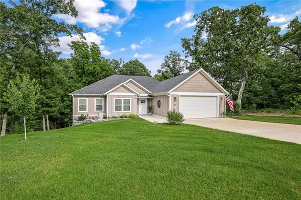 23 Chaucer Drive, Bella Vista, AR 72714