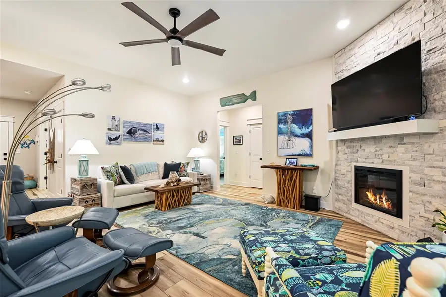 23 Chaucer Drive, Bella Vista, AR 72714 - #2