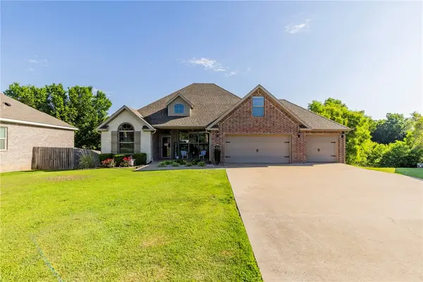 7114 Devonshire Avenue, Springdale, AR 72762