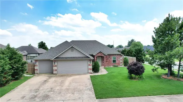 400 Capri Street, Centerton, AR 72719