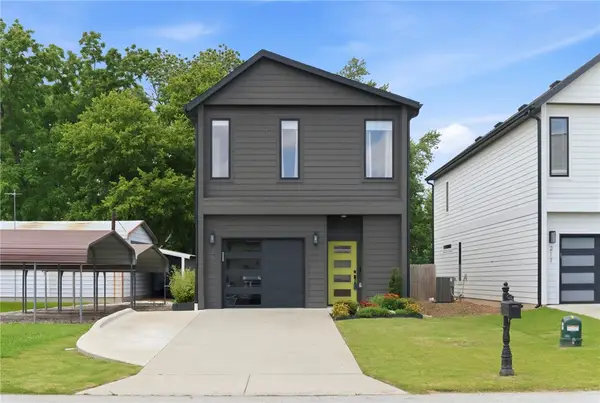 219 W Birch Street, Rogers, AR 72758