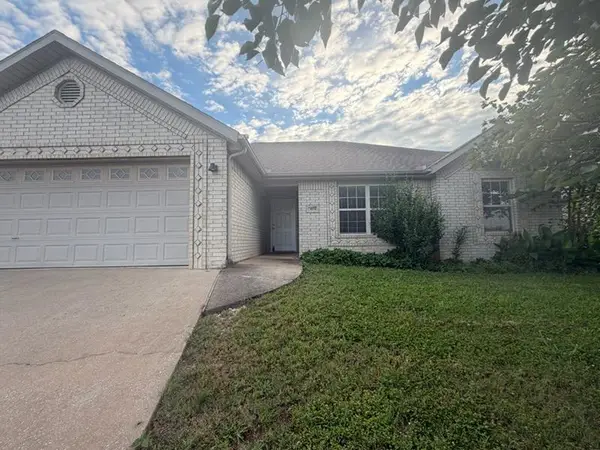 1073 Sara Beth Street, Elkins, AR 72727