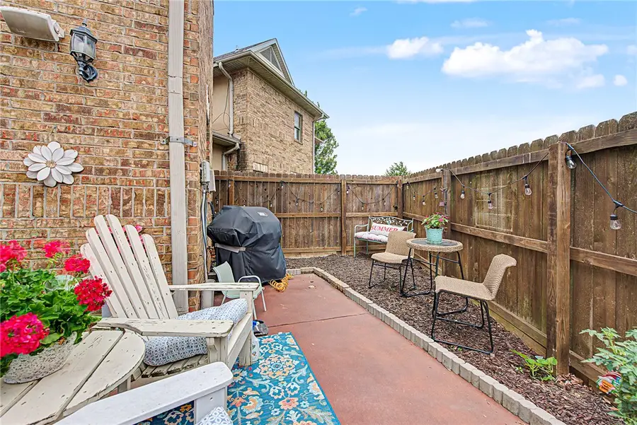 2644 S Everest Avenue, Rogers, AR 72758 - #2